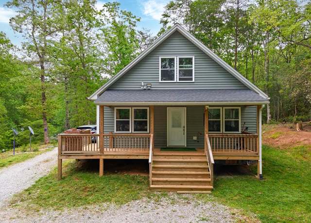 Property at 48 Rose Creek Cove Rd, Franklin, NC 28734, 2 beds, 2 baths