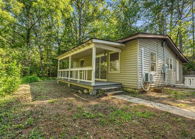 Property at 111 Rose Creek Rd, Franklin, NC 28734, 3 beds, 2 baths