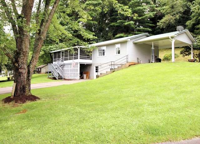 Property at 100 Blaine Rd, Franklin, NC 28734, 2 beds, 1.5 baths