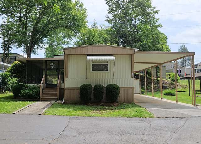 Property at 173 Park Ave, Franklin, NC 28734, 2 beds, 1.5 baths