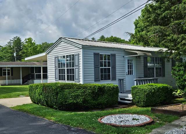 Property at 80 Pine Ave, Franklin, NC 28734, 1 bed, 1 bath
