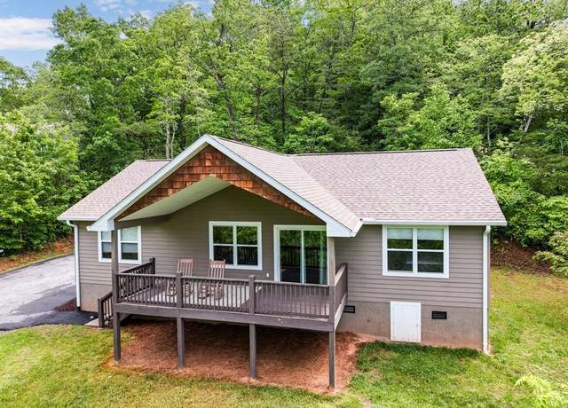 Property at 47 Grace Starr Rd, Franklin, NC 28734, 3 beds, 2 baths