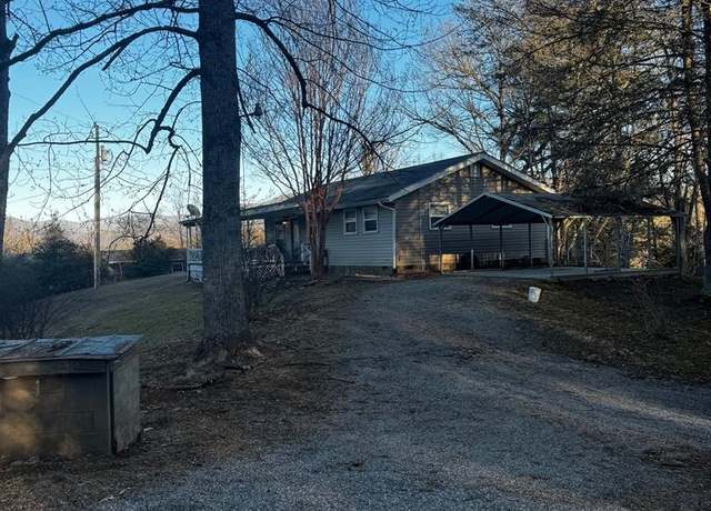 Property at 104 Turnip Trl, Whittier, NC 28789, 2 beds, 1 bath