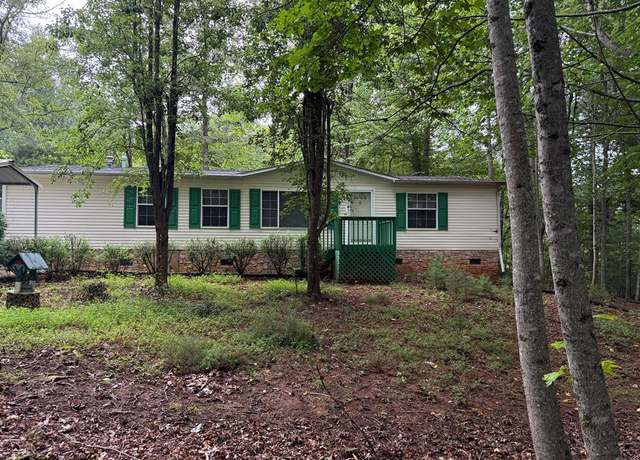 Property at 33 Westfield Trce, Franklin, NC 28734, 3 beds, 2 baths