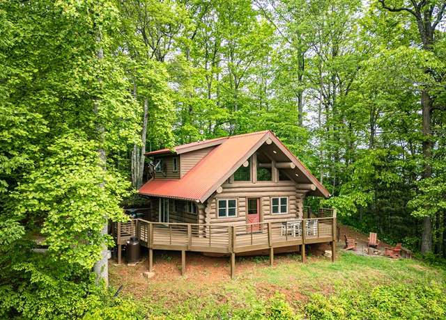 Property at 793 Doubletree Ln, Almond, NC 28702, 2 beds, 2.5 baths