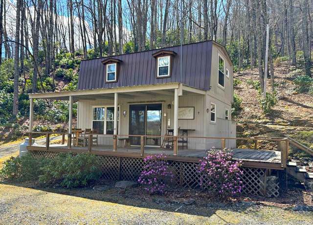 Property at 47 Lotmore Rd, Sylva, NC 28779, 2 beds, 1.5 baths