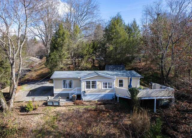 Property at 32 Mystic Ln, Sylva, NC 28779, 3 beds, 2 baths