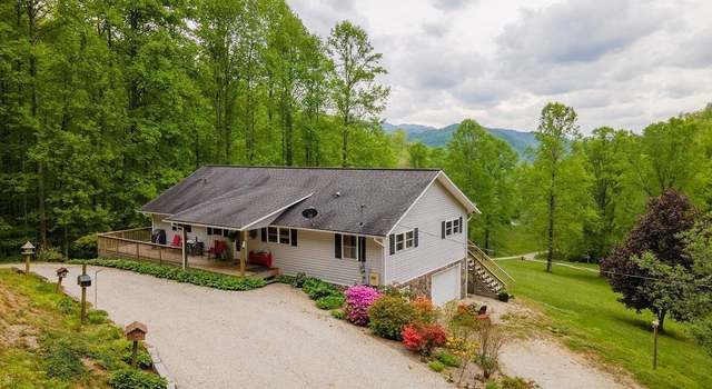 Photo of 854 Hampton Branch Rd, Topton, NC 28781
