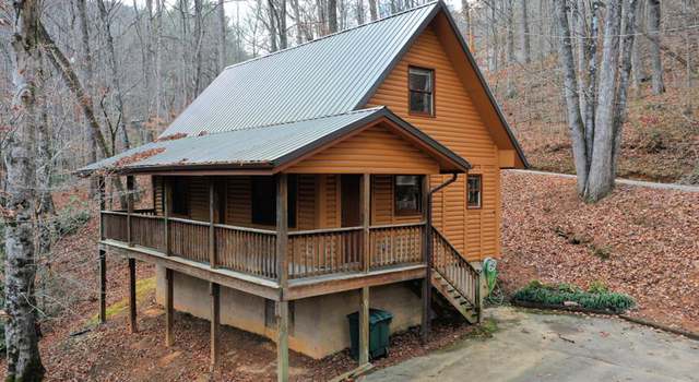 Photo of 1447 North Country Club Dr, Cullowhee, NC 28723