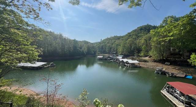 Photo of 208 Lakeview Dr, Almond, NC 28702