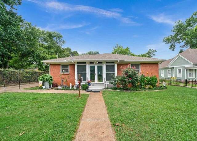 Property at 1009 N Link St, Palestine, TX 75801, 3 beds, 2 baths