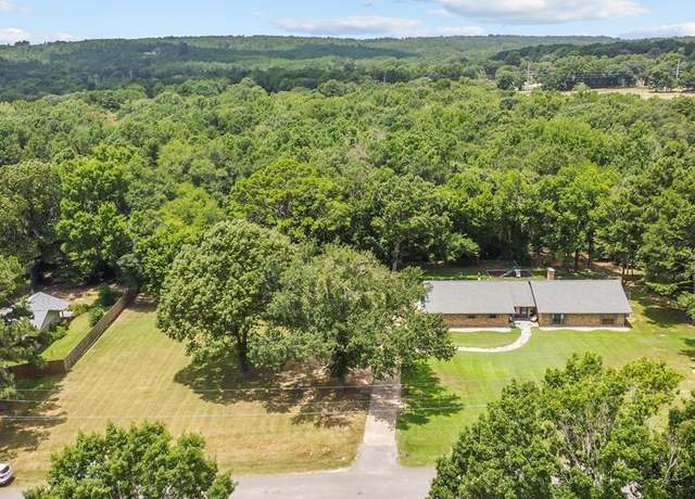 Property at 2609 Timberline Trl, Palestine, TX 75803, 3 beds, 2 baths