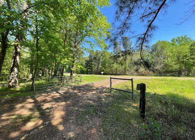 Property at 11617 Fm 19, Frankston, TX 75763, 2 beds, 1 bath