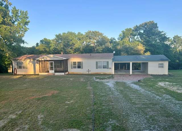 Property at 227 An County Road 154, Palestine, TX 75801, 3 beds, 2 baths