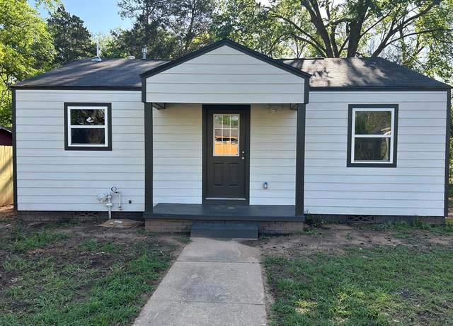 Property at 304 S Rogers St, Palestine, TX 75801, 2 beds, 2 baths