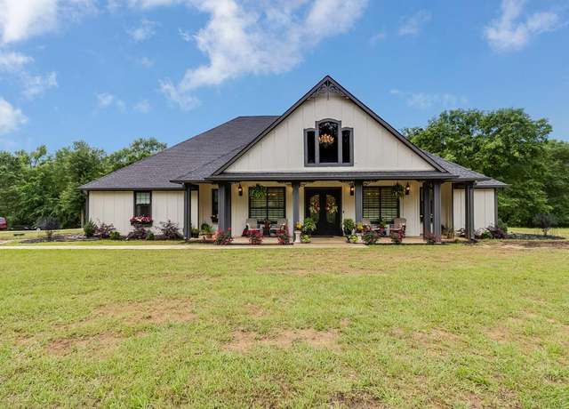 Property at 655 An County Road 403, Palestine, TX 75803, 3 beds, 2.5 baths