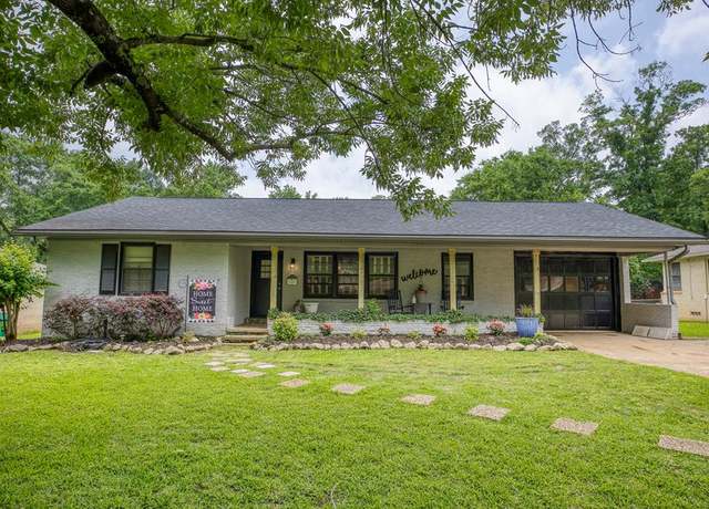 Property at 1412 E Park Ave, Palestine, TX 75801, 2 beds, 2 baths