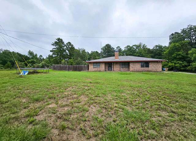 Property at 800 An County Road 414, Palestine, TX 75801, 3 beds, 2.5 baths