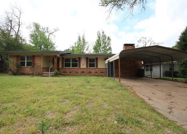 Property at 2705 Brentwood Dr, Tyler, TX 75701, 3 beds, 2 baths