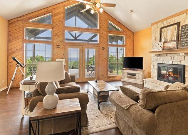 Property at 319 An County Road 4020, Palestine, TX 75803, 3 beds, 2 baths