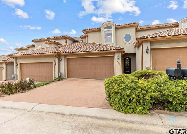 Property at 950 La Vista Dr, Tyler, TX 75703, 3 beds, 3.5 baths