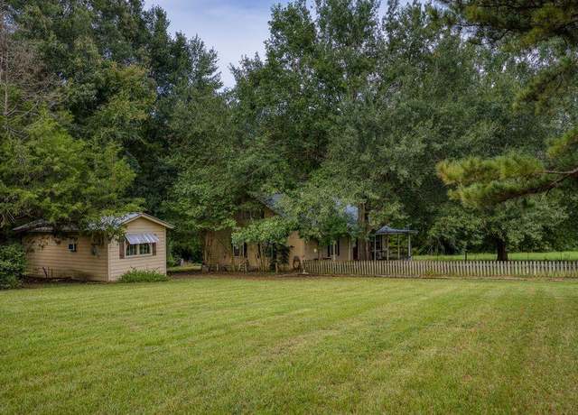 Property at 6411 Fm 645, Tennessee Colony, TX 75861, 3 beds, 2 baths