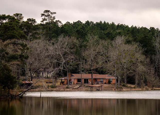 Property at 337 Private Road 5210, Grapeland, TX 75844, 2 beds, 1.5 baths
