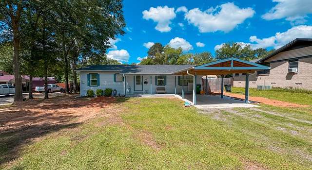 Photo of 131 Gardner Dr, Palestine, TX 75803