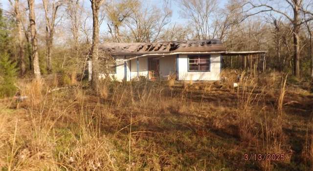 Photo of 3302 Quail Ln, Madisonville, TX 77864