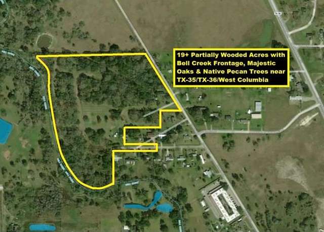 Property at 208 Forrest Trl, West Columbia, TX 77486
