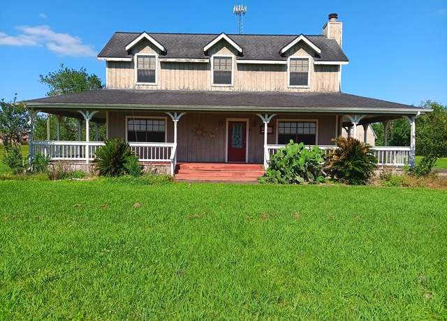 Property at 22727 C/r 46, Angleton, TX 77515, 3 beds, 2.5 baths