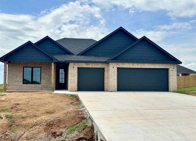Property at 5867 Tadpole Dr, Elgin, OK 73538, 4 beds, 2.5 baths