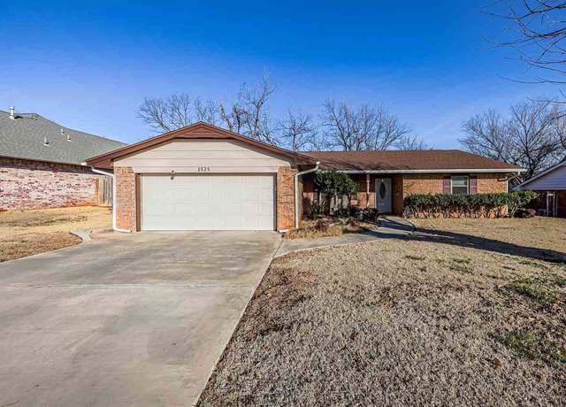 Property at 1525 NW 31st St, Lawton, OK 73505, 3 beds, 2 baths