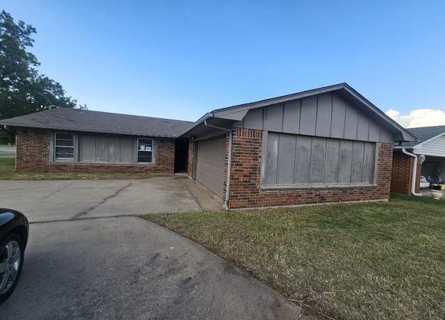 Property at 1841 NW Crosby Park Cir, Lawton, OK 73505, 3 beds, 2 baths