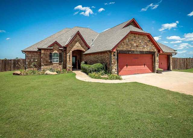 Property at 306 Harlee Dr, Elgin, OK 73538, 4 beds, 2 baths