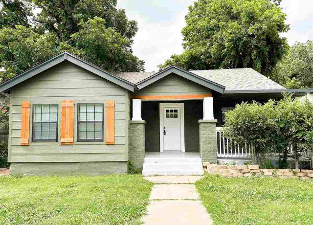 Property at 511 NW Bell Ave, Lawton, OK 73501, 3 beds, 2 baths