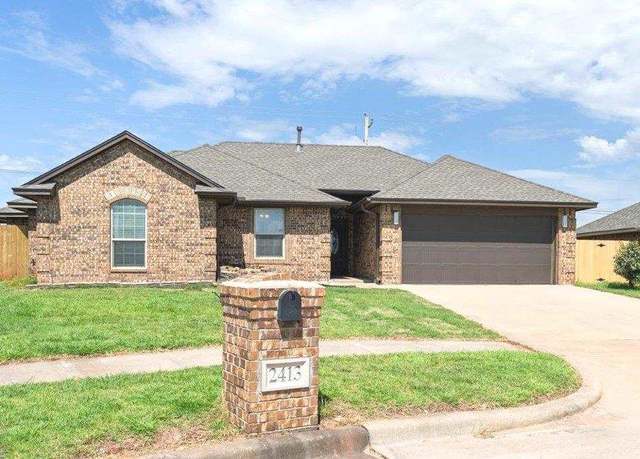 Property at 2413 SW Edinburough Dr, Lawton, OK 73505, 3 beds, 2 baths