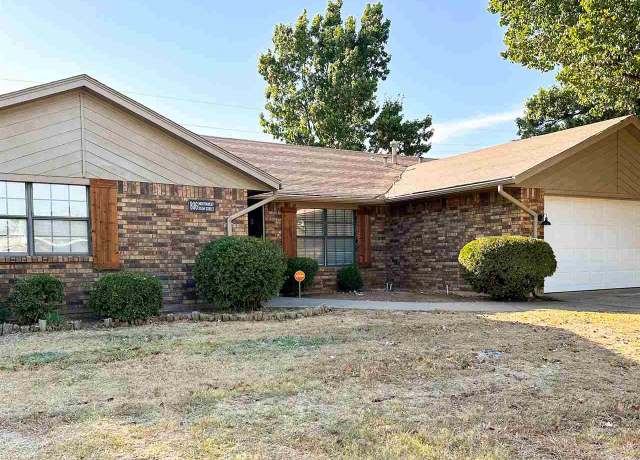 Property at 806 NW 75th St, Lawton, OK, 3 beds, 2 baths