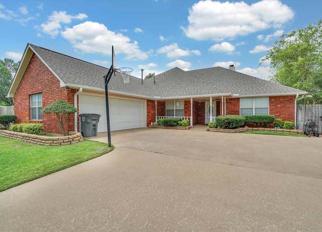 Property at 6810 NW Surreywood Cir, Lawton, OK 73505, 3 beds, 2 baths