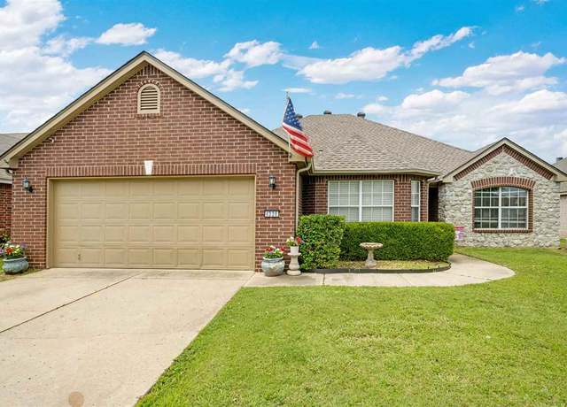 Property at 4336 S 197th East Ave, Broken Arrow, OK, 4 beds, 2 baths