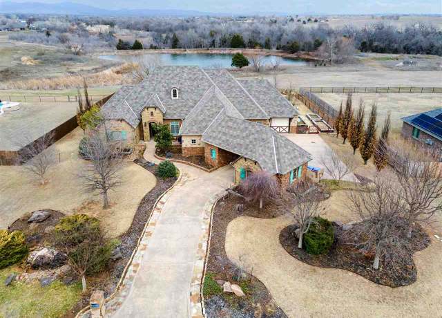 Property at 844 Hummingbird Dr, Cache, OK 73505, 4 beds, 3 baths