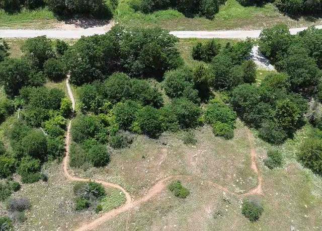 Property at 121 Merry Circle Dr, Medicine Park, OK 73557
