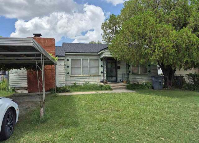 Property at 2421 SW D Ave, Lawton, OK 73507, 2 beds, 1 bath