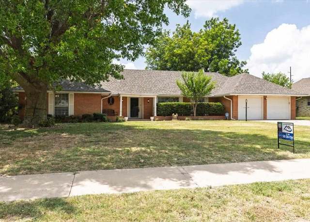 Property at 1118 NW Becontree Dr, Lawton, OK 73505, 3 beds, 2.5 baths