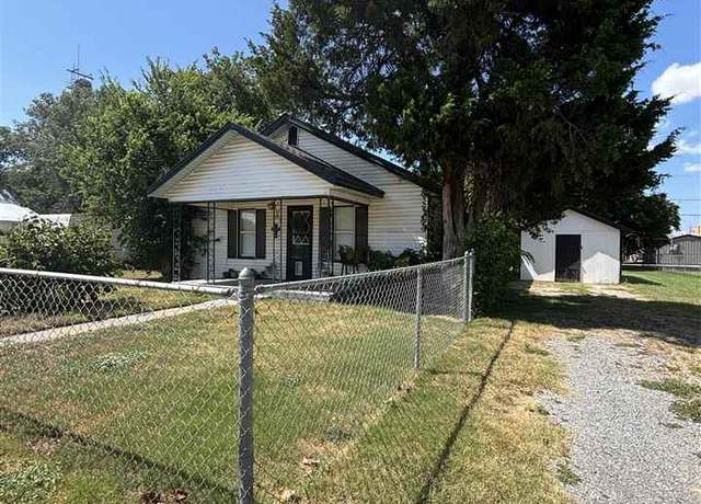 Property at 611 7th St, Elgin, OK 73538, 3 beds, 2 baths