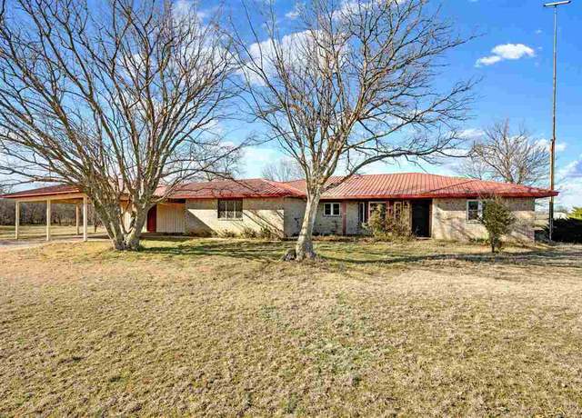 Property at 74 SE Willow Ln, Lawton, OK 73501, 3 beds, 2 baths