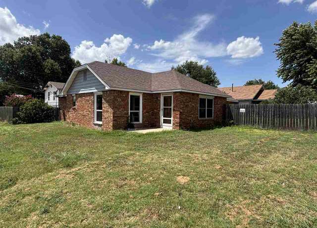 Property at 203 N 4th St, Cyril, OK 73029, 3 beds, 2 baths