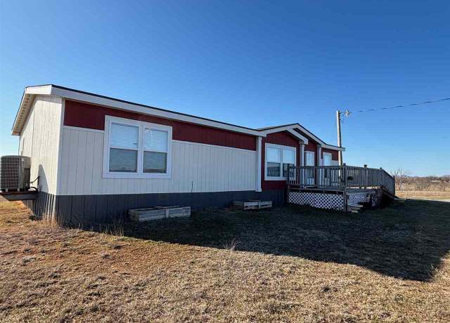 Property at 1751 SW Big Bow Rd, Indiahoma, OK 73552, 3 beds, 2 baths