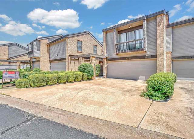 Property at 433 NW Chimney Creek Dr, Lawton, OK 73505, 3 beds, 2.5 baths