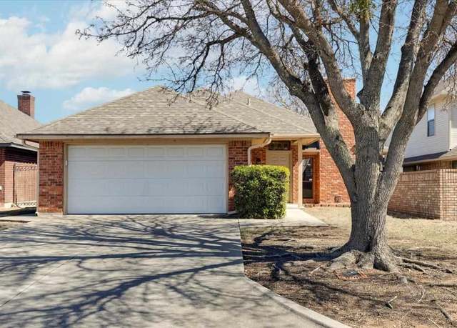 Property at 807 NW Hampton Ct, Lawton, OK 73505, 3 beds, 2 baths